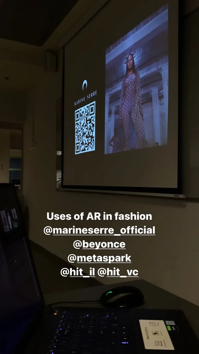 Workshop slide: uses of AR in fashion