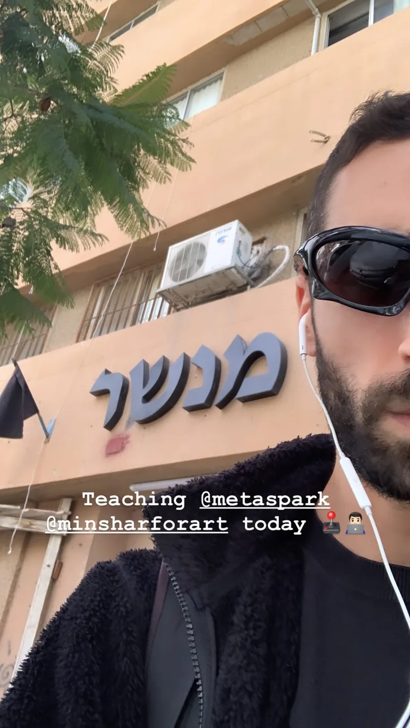 Teaching Meta Spark at Minshar for Art